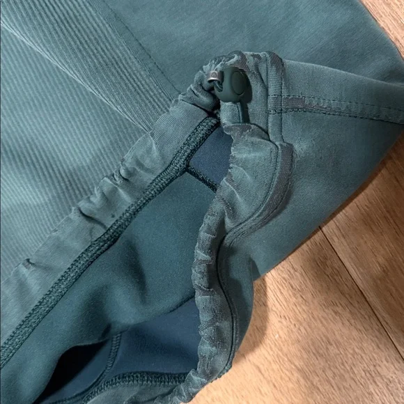 Lululemon Brushed Softstreme Ribbed Half Zip - Picture 9 of 9